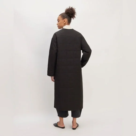 Everlane The ReNew Quilted Long Liner - Picture 5 of 6